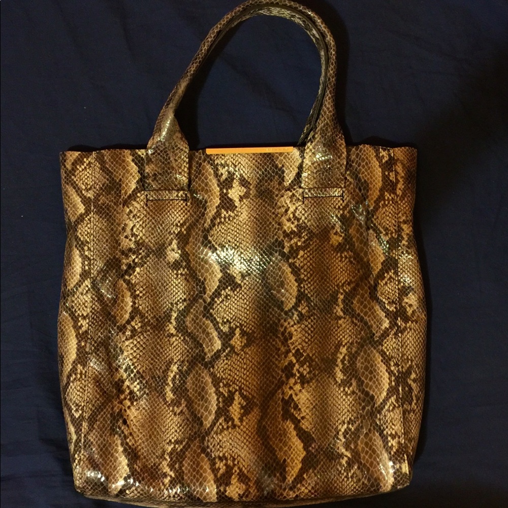 Shoulder bag